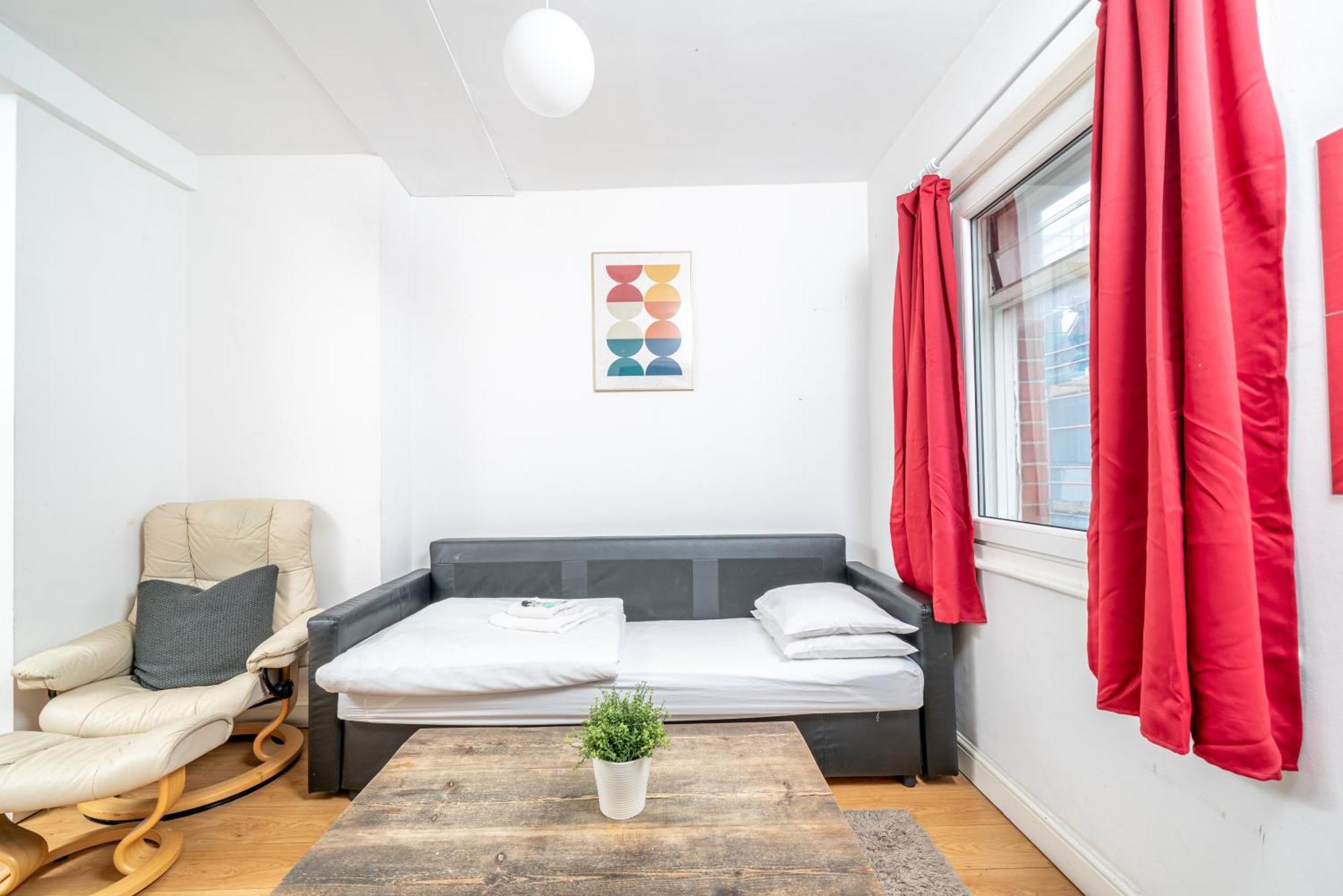 Carnaby & Oxford Street - Central Soho - One Bedroom - Double Bed & Sofabed London Exterior photo