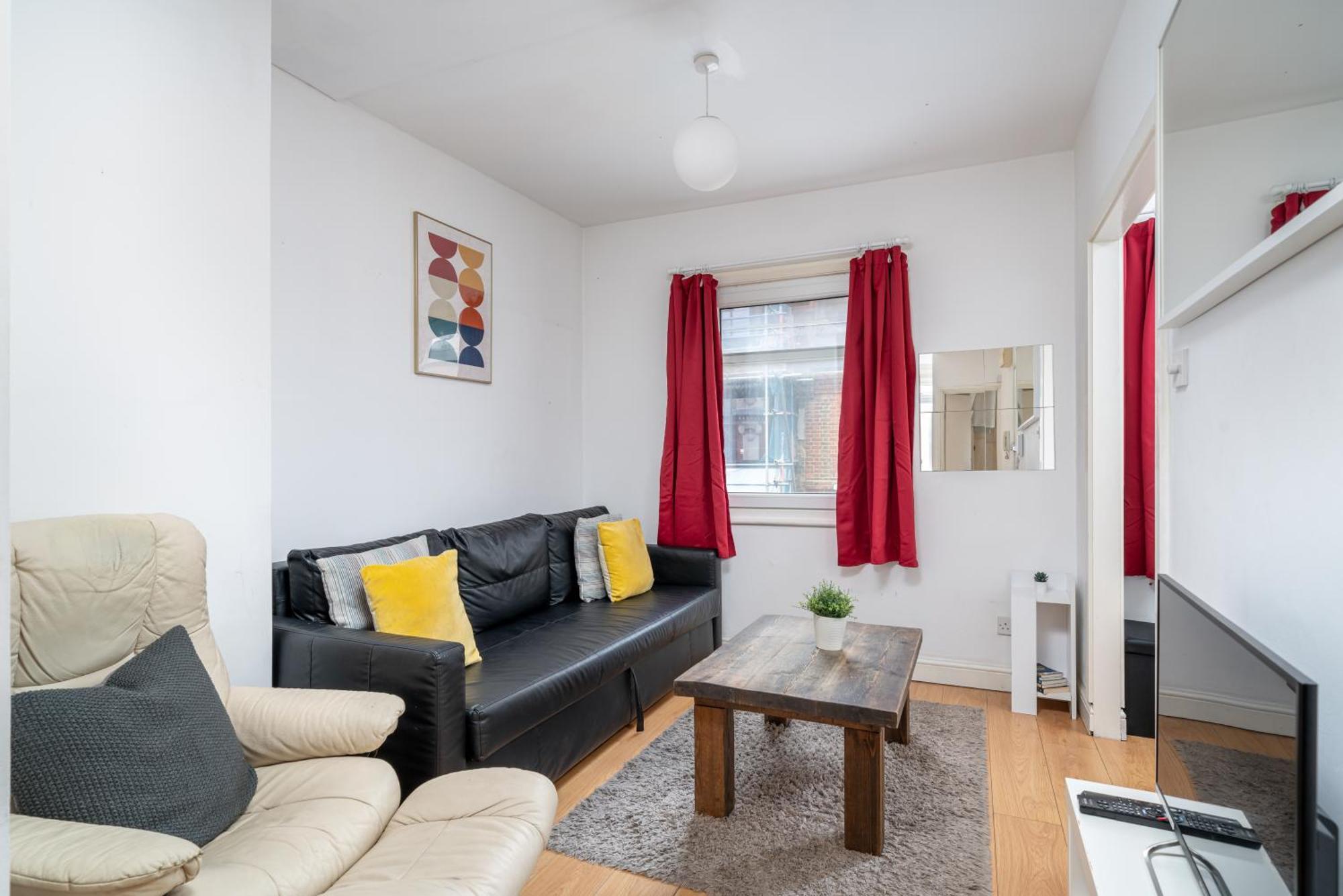 Carnaby & Oxford Street - Central Soho - One Bedroom - Double Bed & Sofabed London Exterior photo
